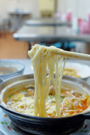 ▲台中北区家味小馆翻滚酸辣面（图／飞天璇提供。）
