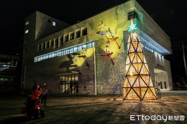 ▲台南音乐光雕圣诞树 。（图／台南市政府观光旅游局提供）