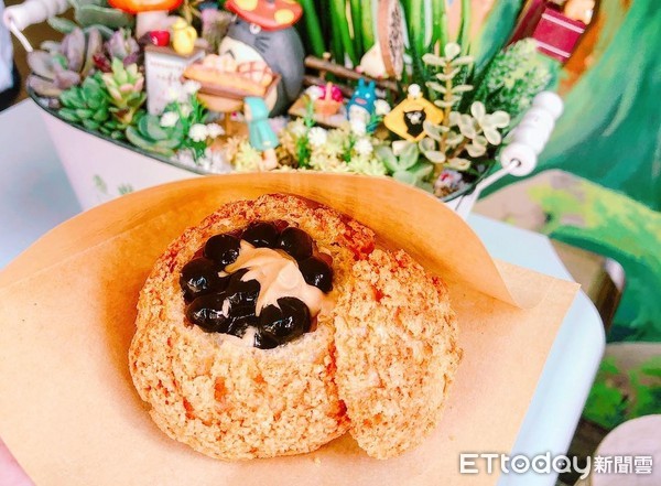 ▲树.Go eat珍奶泡芙。(图/网友abbiehuang072提供)