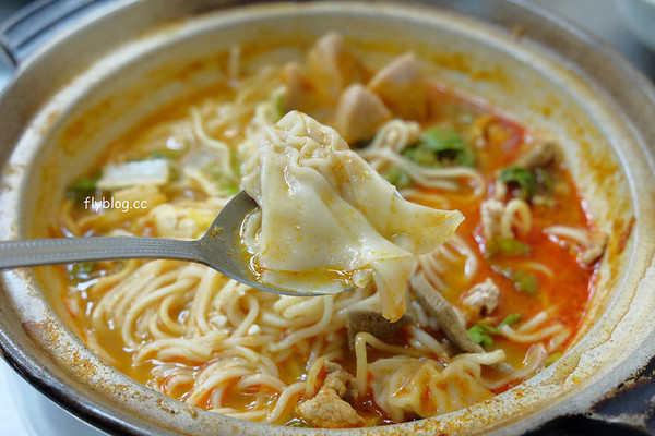 ▲台中北区家味小馆翻滚酸辣面（图／飞天璇提供。）