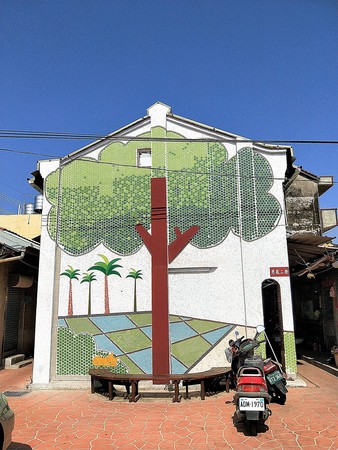 ▲彰化大村大路畔柑仔店彩绘墙。（图／旅游夜市趴趴走提供）