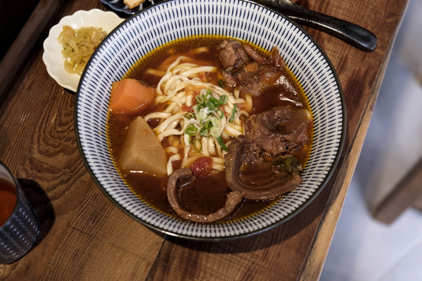 新北市 门前隐味牛肉面 。(图/男子的日常生活提供)