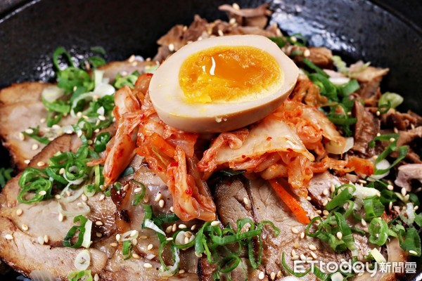 ▲山本堂日式拉面锅餐点。（图／记者华少甫摄）