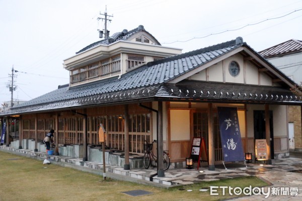 ▲日本北陆泡温泉爽嗑越前蟹，跟艺妓一起玩游戏 。（图／记者华少甫摄）