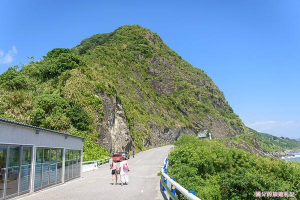 ▲亲不知子断崖。（图／满分的旅游札记提供）