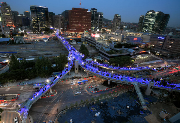 ▲首尔路7017。(图/达志影像)