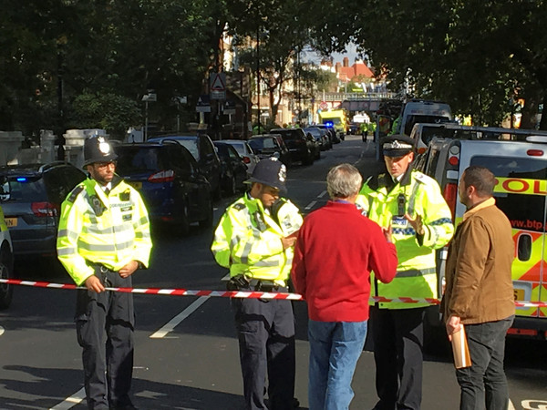 ▲英国伦敦西南部帕森绿地地铁站（ParsonsGreen）发生爆炸案。（图／路透社）