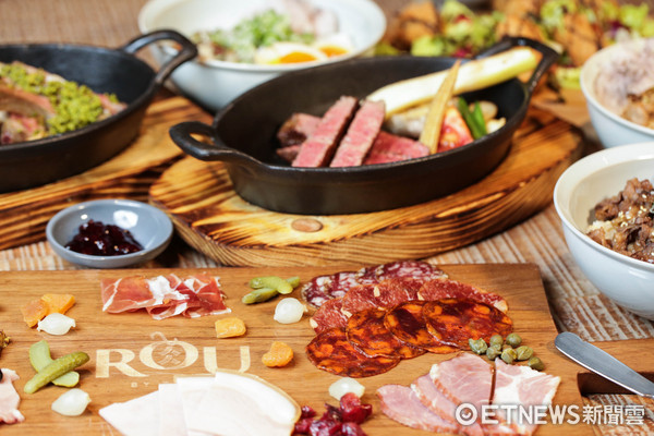 ▲肉R&Ograve;U餐厅美食介绍。（图／记者林世文摄）
