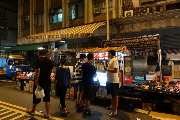 ▲高雄五甲地区南光街夜市。（图／高雄美食地图提供）