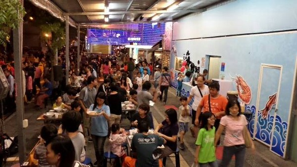 一允堂 巨无霸海鲜粥（图／翻摄自一允堂海鲜粥粉丝团）
