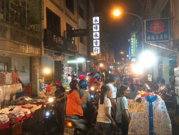 ▲高雄五甲地区南光街夜市。（图／高雄美食地图提供）