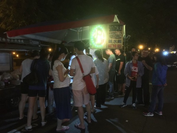▲高雄劳工公园夜市。（图／高雄美食地图提供）