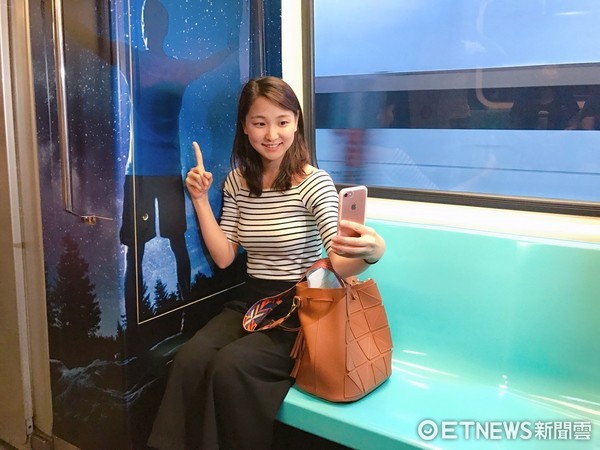 ▲华航冬季纽澳线增班，打造专属北捷纽澳专车。（图／记者赖文萱摄）