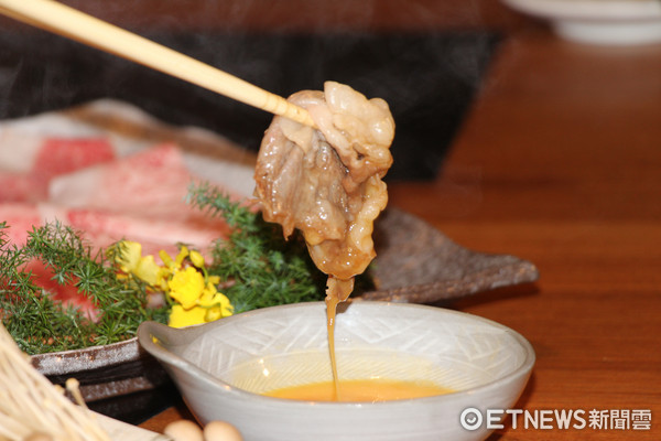 ▲黑毛屋、干杯、老干杯A5宫崎牛上市。（图／记者黄士原摄）