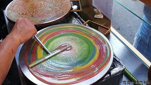 ▲史蒂芬周 彩虹可丽饼。（图／网友海 霸 威提供，请勿随意翻拍，以免侵权。）