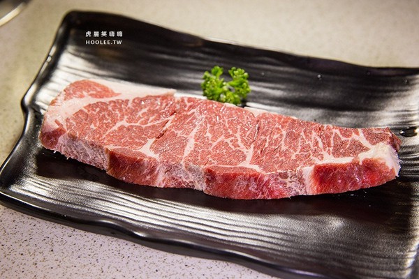 鲨嗑海鲜锅物。（图／虎丽笑嗨嗨）
