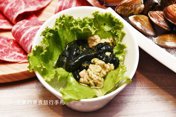 ▲台北藤集火锅大分量顶级肉品新鲜海鲜。（图／尼豪提供）