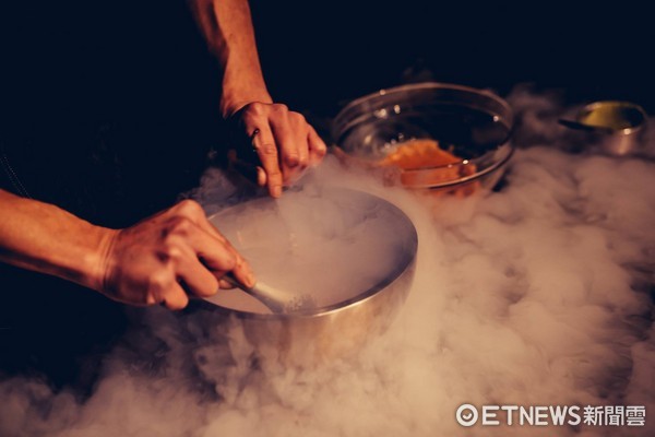 ▲%寄oux innovation&rdquo; 度 私厨无菜单料理。（图／记者华少甫摄）
