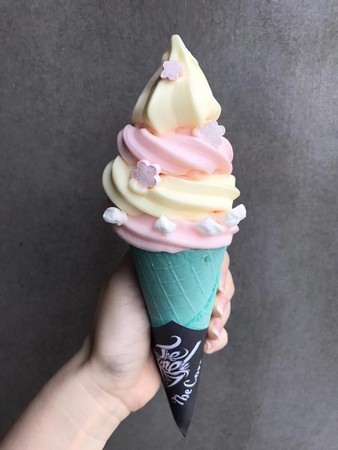 ▲CornerCone酷矿美式手作霜淇淋。（图／IG网友_wjl95提供，请勿随意翻拍，以免侵权。）（图／IG网友eat.lindanna.eat提供，请勿随意翻拍，以免侵权。）（图／IG网友ninaballball提供，请勿随意翻拍，以免侵权。）（图／取自《CornerCone酷矿美式手作霜淇淋》粉丝专页）