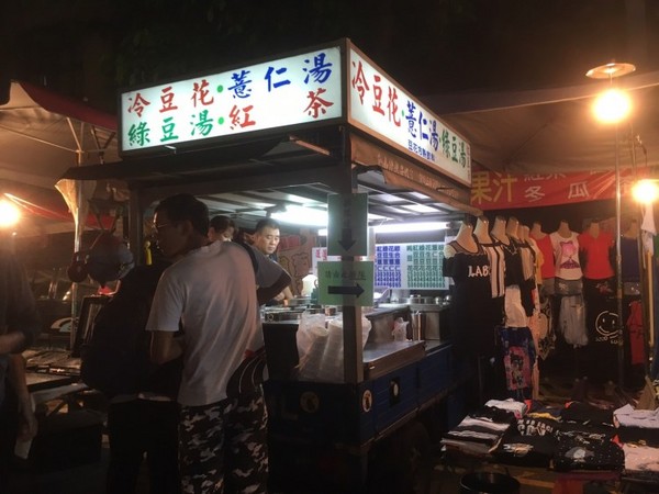 ▲高雄劳工公园夜市。（图／高雄美食地图提供）