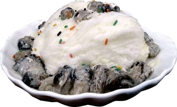 ▲彰化王功特色美食珍珠蚵雪花冰。（图／翻摄自王者之蚵粉丝专页）