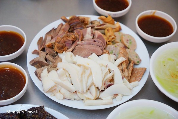▲嘉义黑人鲁熟肉。（图／Mini韩提供）