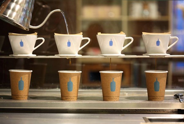 ▲%既毡纠镀靠Х龋ㄍ迹?∽月lue Bottle Coffee Japan脸书专页）