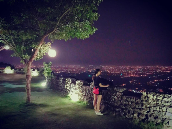 ▲大冈山夜景。(图/IG@in_333提供,请勿随意翻拍,以免侵权。)使用需附IG连结并回复给对方