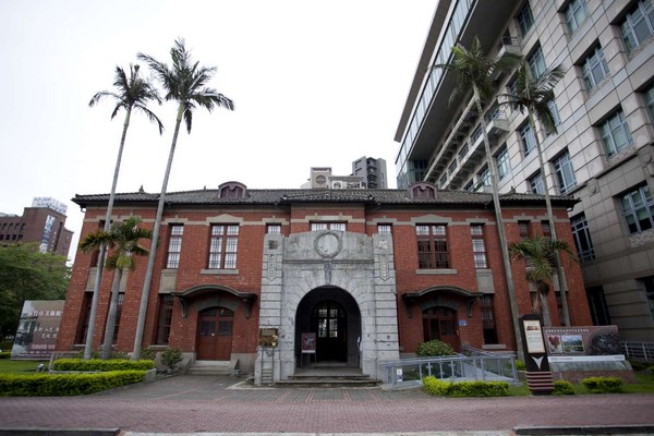 ▲新竹日治时期古迹转型当代美术馆。(图/新竹市文化局提供)