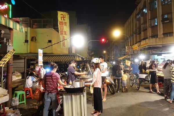 ▲高雄五甲地区南光街夜市。（图／高雄美食地图提供）