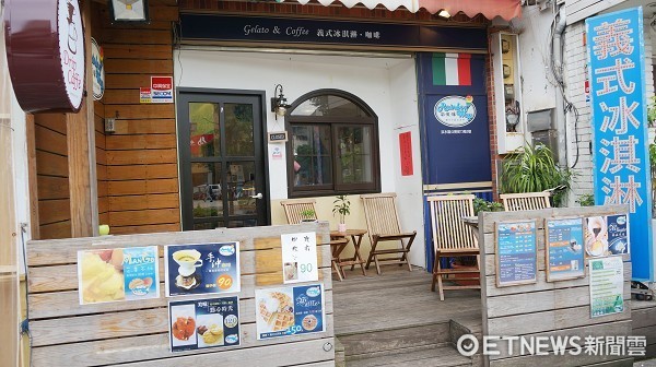 这就是夏天的滋味！淡水“清凉一条街”3款打卡冰品超消暑 。（图／记者廖明慧摄）