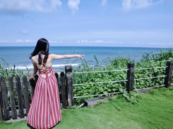 ▲花莲斯图亚特海洋庄园，有无边际泳池。（图／IG@levodopa_提供，请勿随意翻拍，以免侵权）