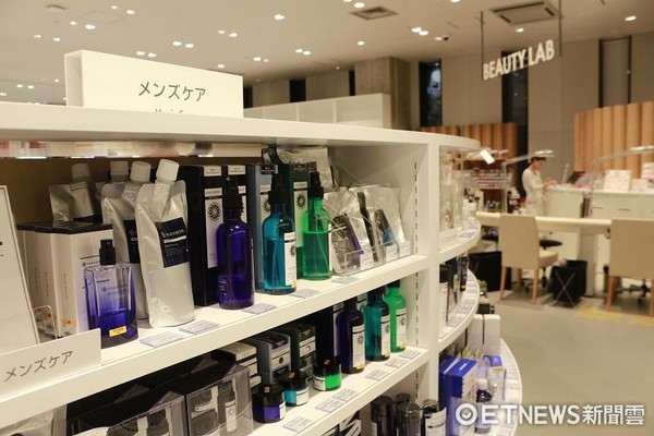 ▲%家??oft旗舰店。(图/记者蔡玟君摄)