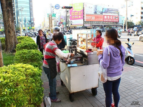 台南路边鸡蛋糕。（图／台南先生提供）