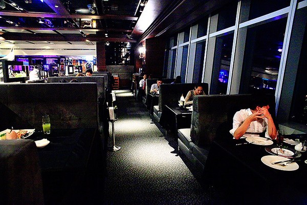 随意鸟地方101景观餐厅Diamond Tony’s 101大楼85F(图/萍子)