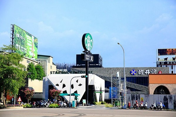 星巴克咖啡台中市政店。（图／萍子）