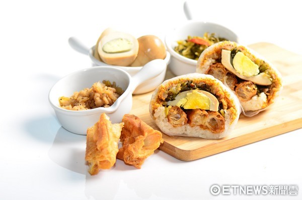 台中文青饭团“丁丁饭丸”快闪台北W饭店。(图/台北W饭店提供)