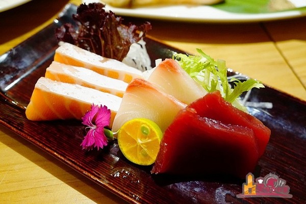 ▲高雄简约日式料理店。（图／影子提供）
