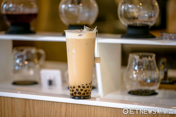 ▲%肌坝haretea歇脚亭”,2017年Sharetea将品牌拉回台湾发原地,在东区打造一间像咖啡厅的Sharetea全球旗舰总店。(图/记者黄士原摄)