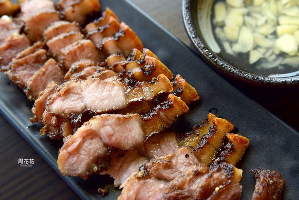 ▲赏吉圆定食串炸串烧居酒屋。(图/周花花提供)