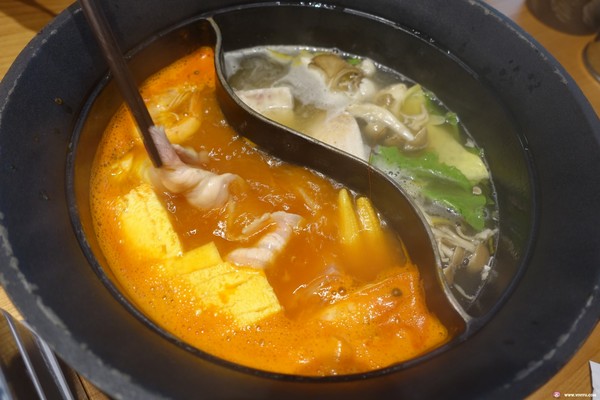 ▲桃园温野菜日式吃到饱涮涮锅。(图/Viviyu提供)