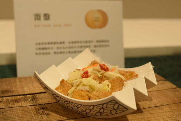 ▲金奖食器(图/联勤公关提供)