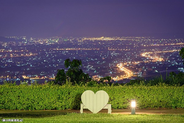 ▲桃竹苗夜景景点餐听。（图／满分的旅游札记提供）
