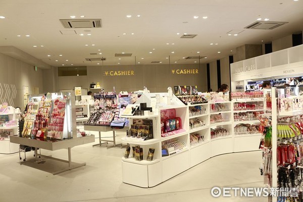 ▲%家??oft旗舰店。(图/记者蔡玟君摄)