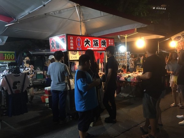 ▲高雄劳工公园夜市。（图／高雄美食地图提供）