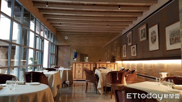 ▲云朗观光集团在威尼斯饭店GLAM餐厅摘米其林一星。(图／云朗观光提供)