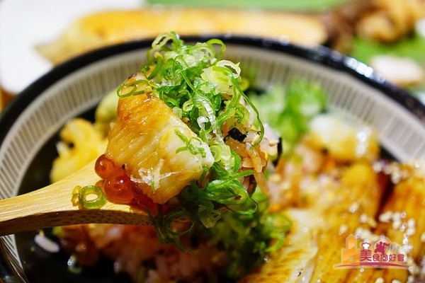 ▲高雄简约日式料理店。（图／影子提供）