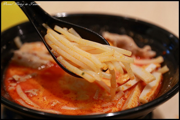 ▲台北火车站微风广场328加东叻沙(328Katong Laksa)。(图/小盛的流浪旅程提供)