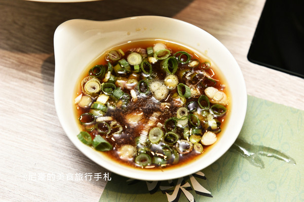 ▲台北藤集火锅大分量顶级肉品新鲜海鲜。（图／尼豪提供）