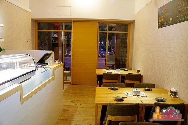 ▲高雄简约日式料理店。（图／影子提供）
